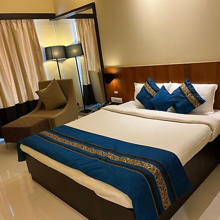 Hotel Landmark Ratnāgiri المظهر الخارجي الصورة