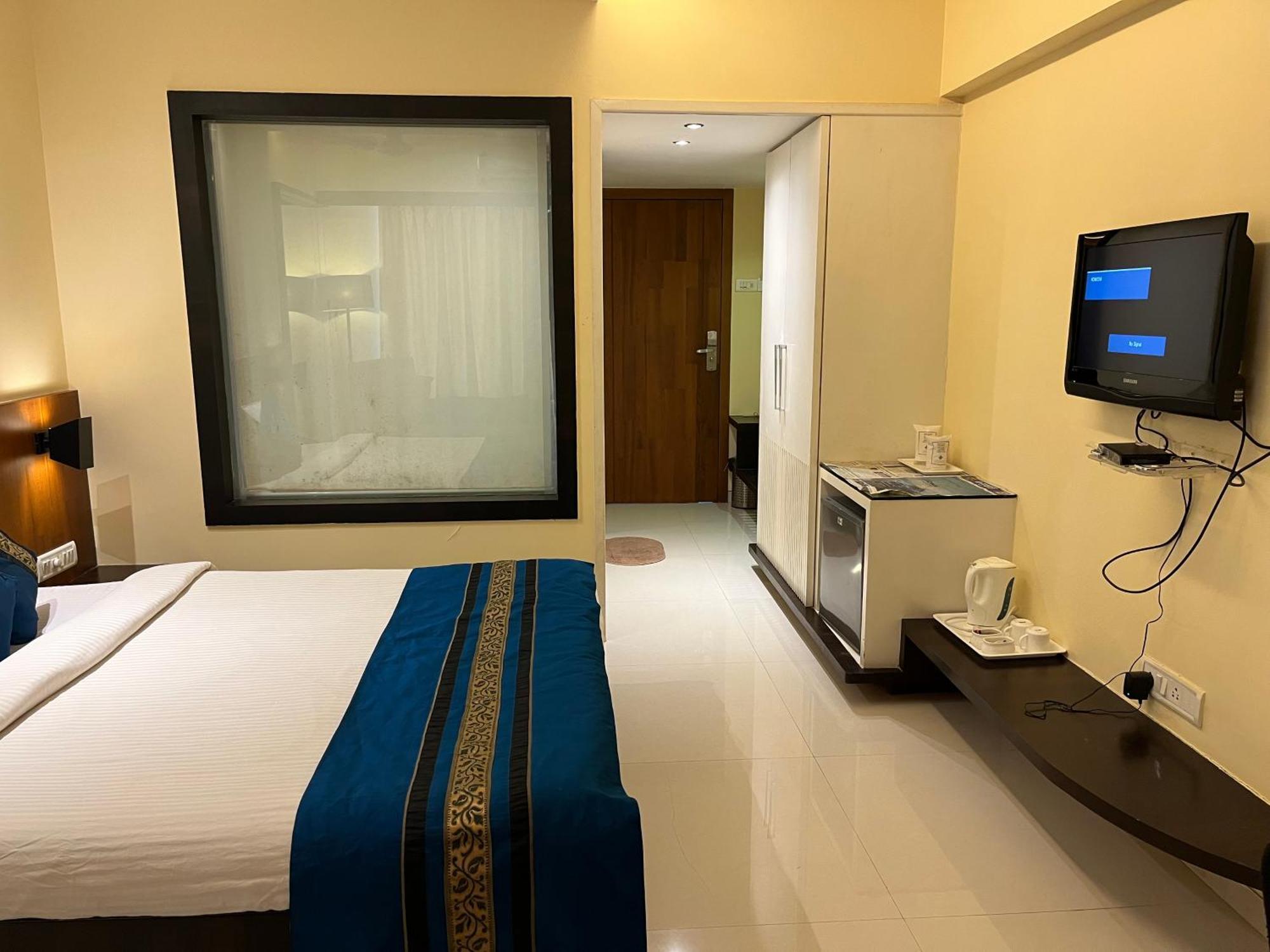 Hotel Landmark Ratnāgiri المظهر الخارجي الصورة