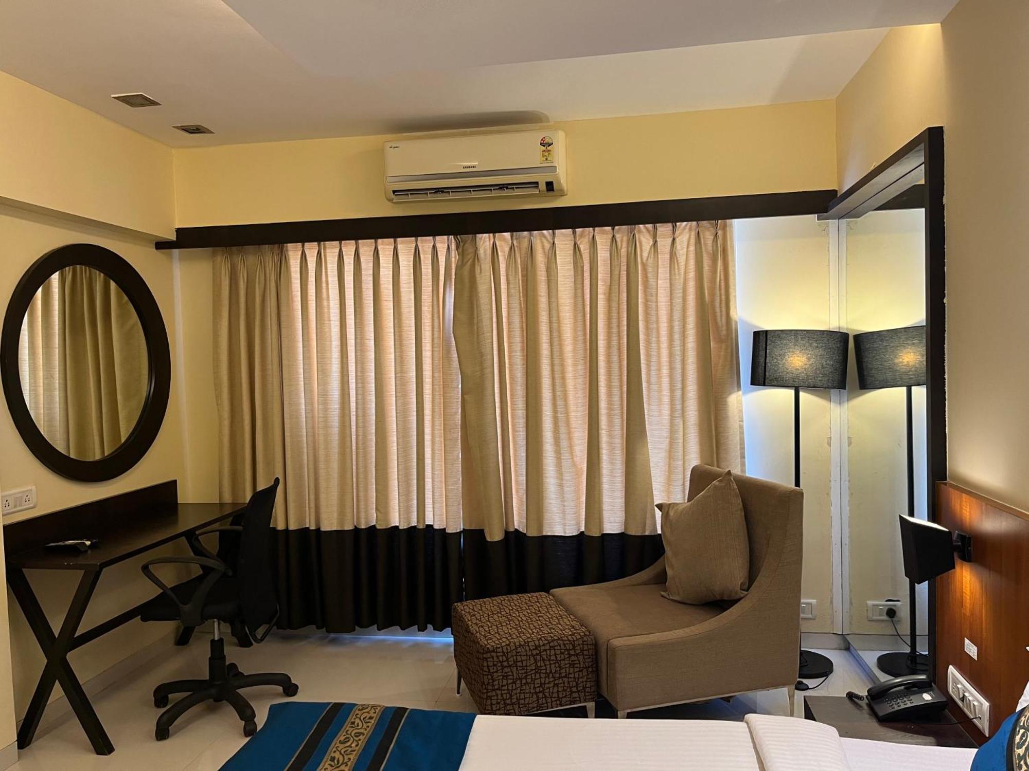 Hotel Landmark Ratnāgiri المظهر الخارجي الصورة